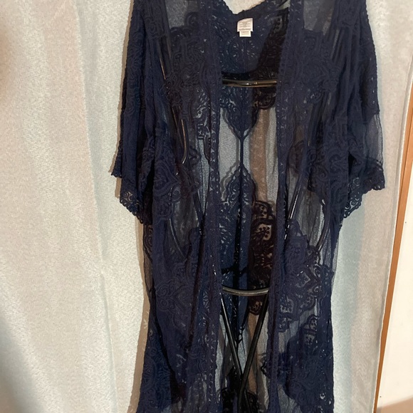 Gorgeous sheer lace blue Boho style wrap/cover up - Picture 2 of 4